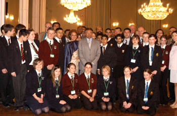General Musharraf of Pakistan with Experience Pakistan 2006 Winners